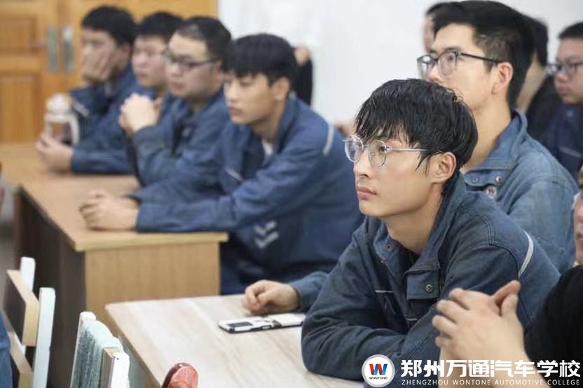 宣讲2.jpg
