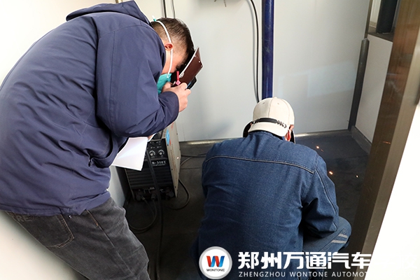 校企合作谱新篇，技能成才赢未来