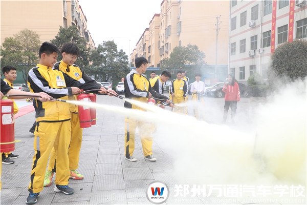 安全教育|郑州万通开展消防演练，筑牢安全防线