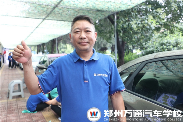 新生故事|汪鹏：褪去迷彩，换一种方式再续“老兵”情怀!