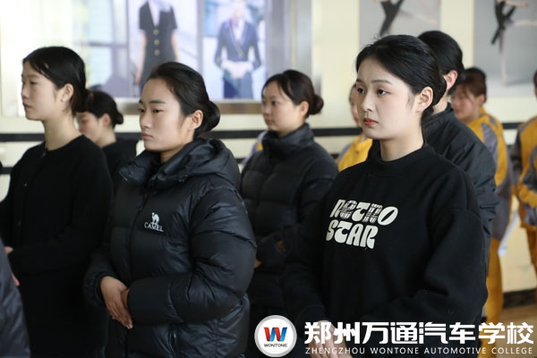 2.19企业导师王育茁3.jpg