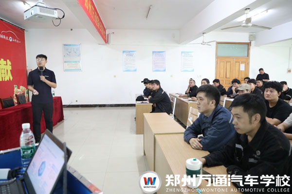 焊接技能人才的新机遇！安徽中联重科来郑州万通定向招聘焊接学员