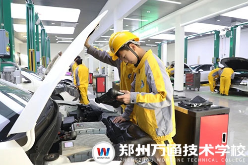 01风口之上,技术人才正在被“争抢”