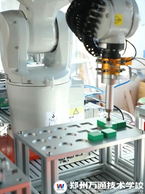 02万通硬核实力,为你锚定未来坐标