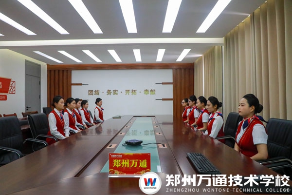逐梦云端轨道，青春即刻启航|航空轨道专场面试会重磅开启