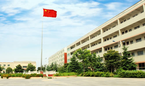 郑州万通汽修学校-最专业的汽修培训学校 汽修学校,汽车维修技术培训,汽车装潢培训,汽车维修技术,汽车维修学校,汽车技术学校
